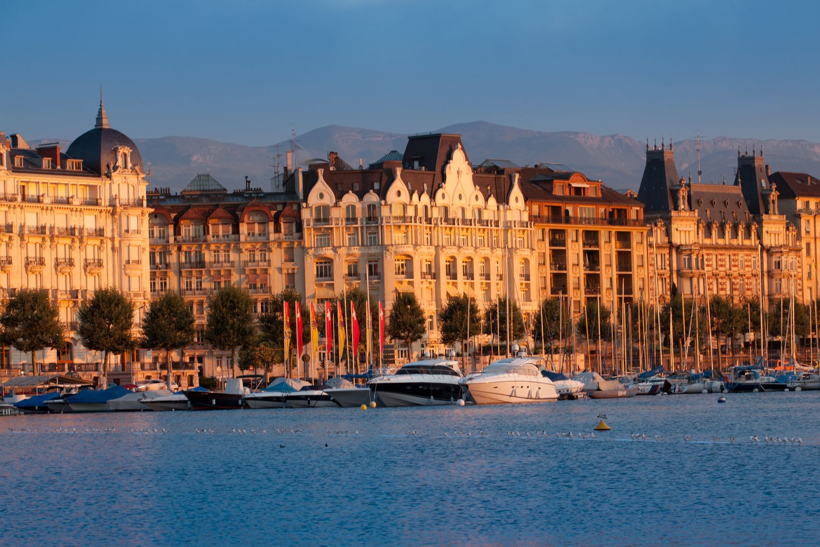 Vé máy bay giá rẻ đi Geneva